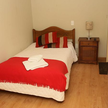 Hostal Y Departamentos Alcala Темуко Екстериор снимка