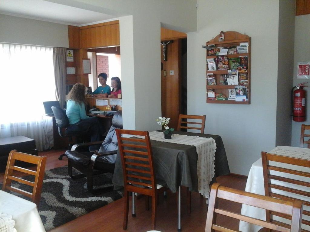 Hostal Y Departamentos Alcala Темуко Екстериор снимка